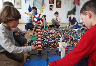 Robotyka i twórcze budowanie z klocków Lego